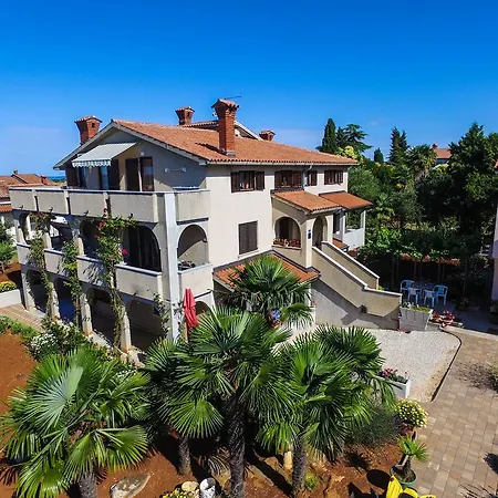 Apartments Ritosa Porec Exterior photo
