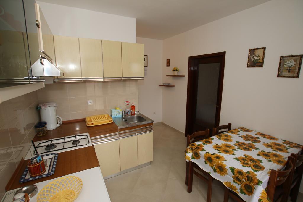 Ritosa Apartment *